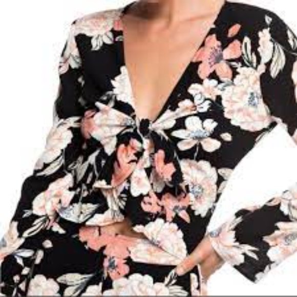 NWT!! Roxy Floral Day Baby Long Sleeve Front Tie Top Size Medium - Picture 5 of 9